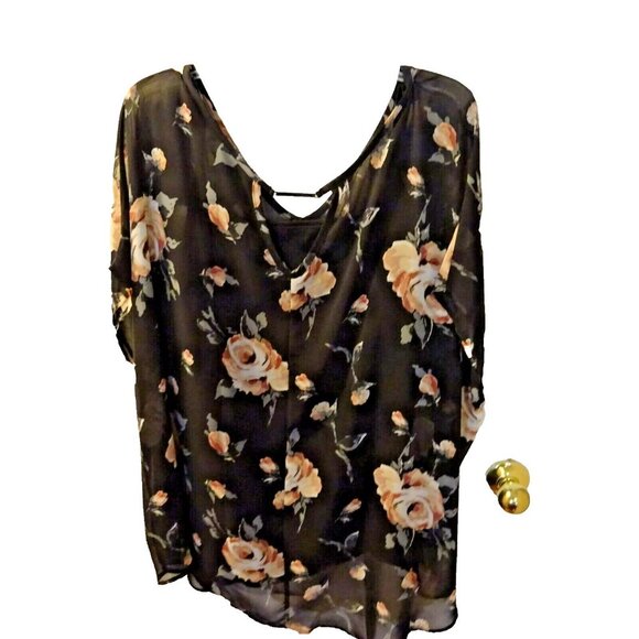 Lane Bryant Black Floral Chiffon Overlay V Neck Boho Kimono Style Top Sz 26 28 - Picture 4 of 9